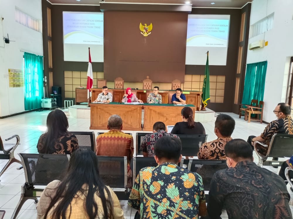 Rapat Evaluasi dan Capaian Kinerja Serta Monitoring Dan Evaluasi Zona Integritas Bulan November Tahun 2022